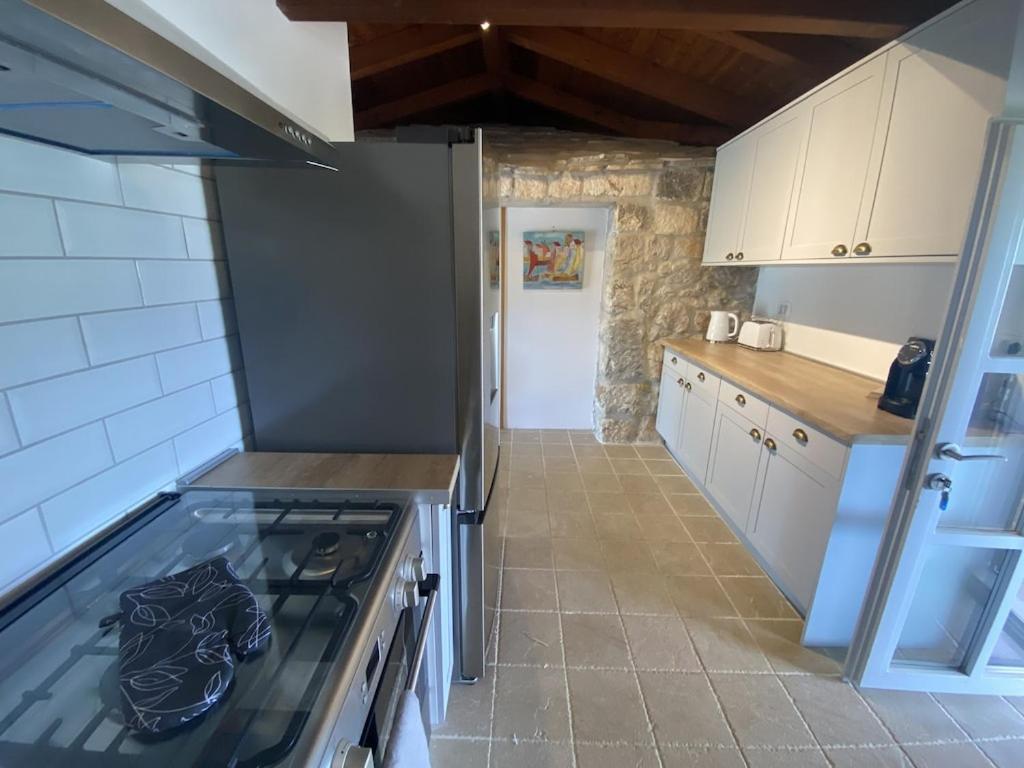 Private Cottage In Olive Grove With Heated Pool Vinisce Exterior photo