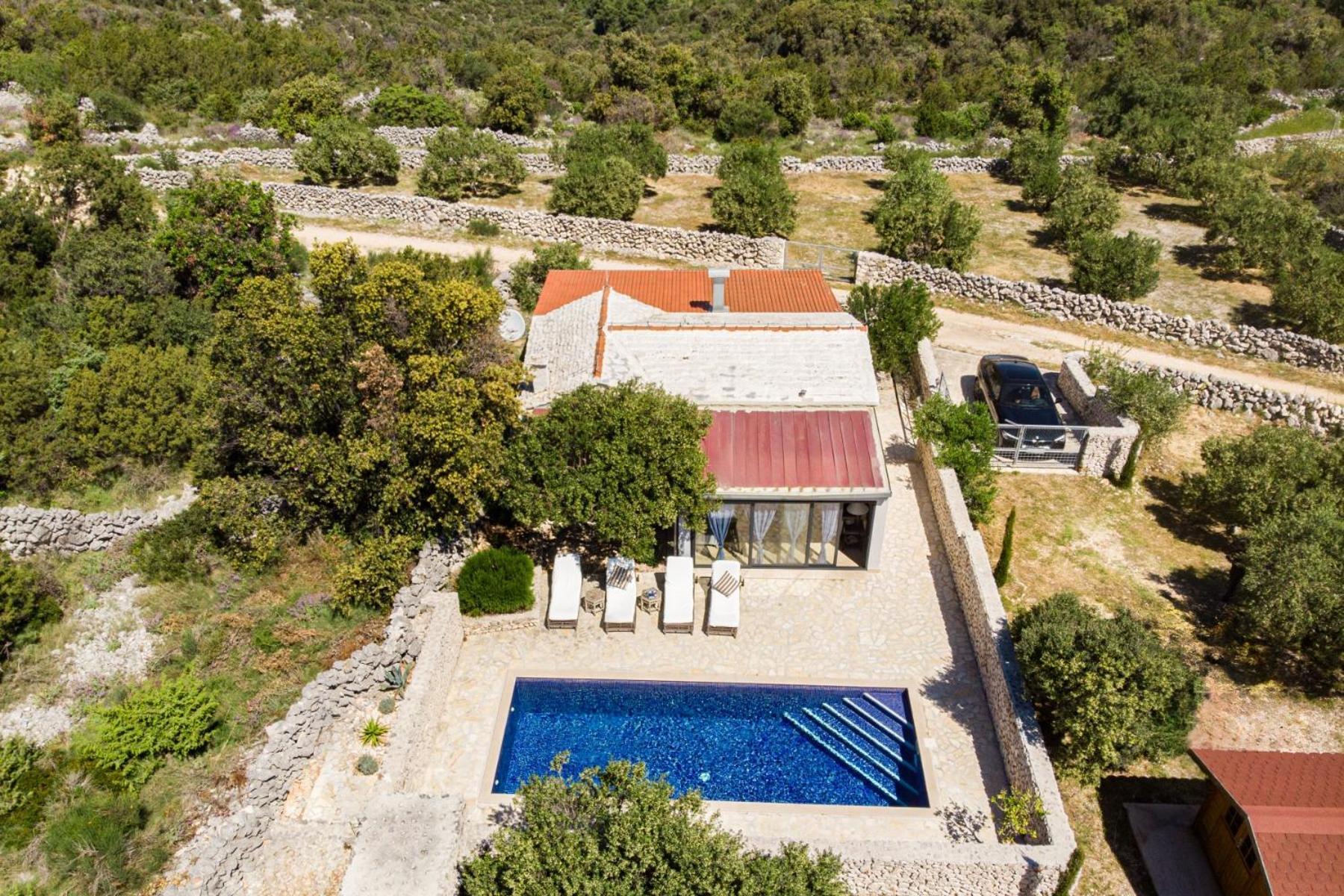 Private Cottage In Olive Grove With Heated Pool Vinisce Exterior photo